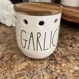 Rae Dunn Garlic Cellar
